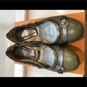 TOD’s BALLET DEE BUCKLE FLATS
